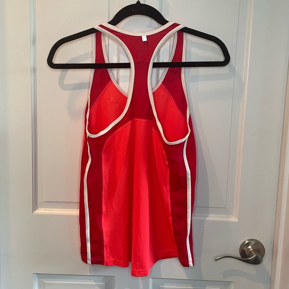 Nike tank top - Picture 2 of 3